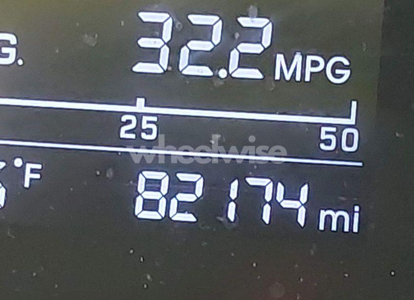 Photo 7 of 2018 Hyundai Elantra SE (VIN KMHD74LF9JU657311)