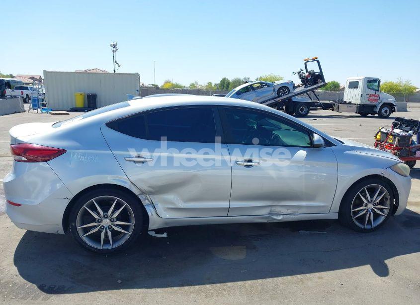 Photo 13 of 2017 Hyundai Elantra SE (VIN KMHD74LFXHU095347)