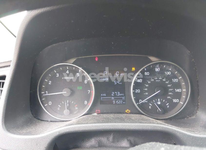 Photo 7 of 2017 Hyundai Elantra SE (VIN KMHD74LFXHU152646)