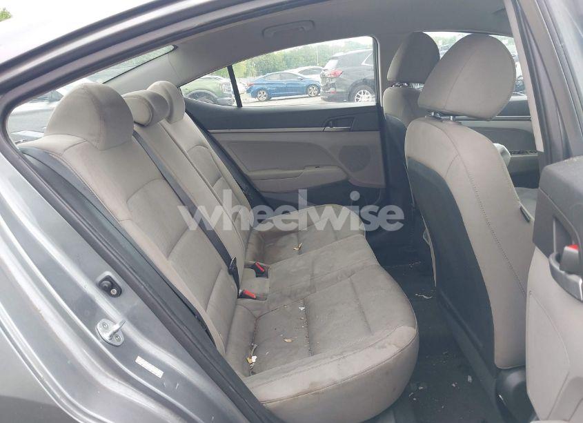 Photo 8 of 2017 Hyundai Elantra SE (VIN KMHD74LFXHU152646)
