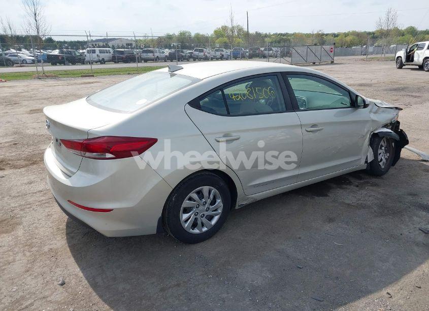 Photo 4 of 2017 Hyundai Elantra SE (VIN KMHD74LFXHU394630)