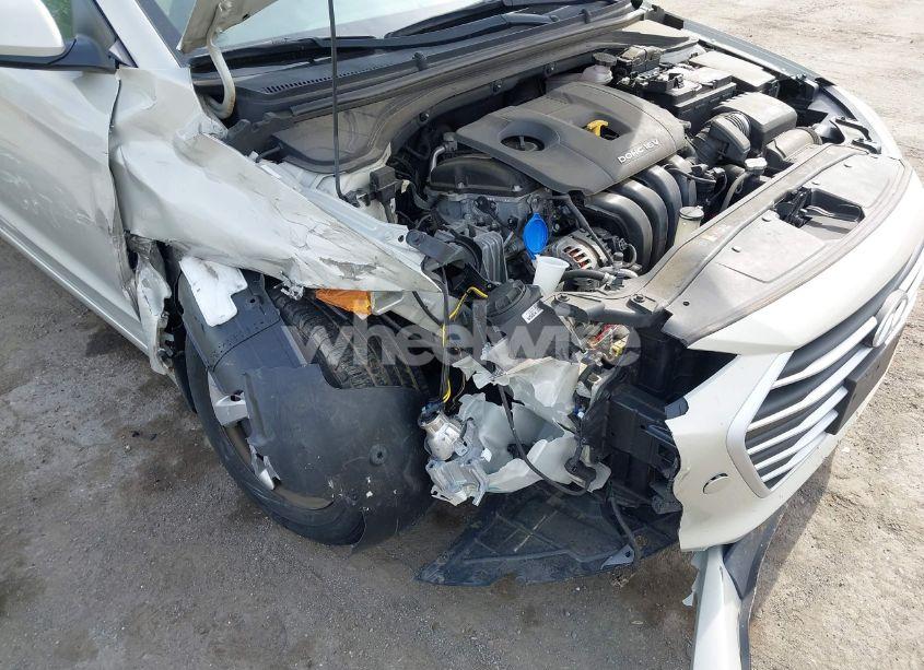 Photo 6 of 2017 Hyundai Elantra SE (VIN KMHD74LFXHU394630)