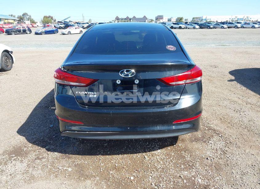 Photo 16 of 2018 Hyundai Elantra SE (VIN KMHD74LFXJU608473)