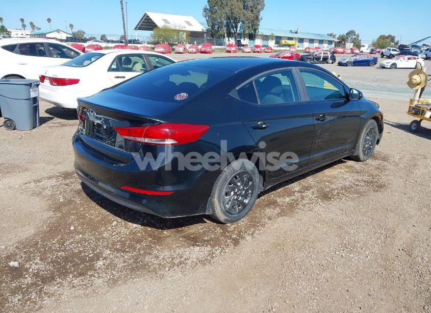 Photo 4 of 2018 Hyundai Elantra SE (VIN KMHD74LFXJU608473)