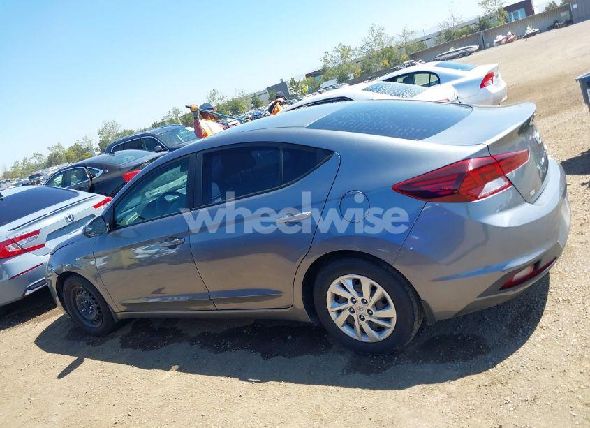Photo 14 of 2019 Hyundai Elantra SE (VIN KMHD74LFXKU827774)