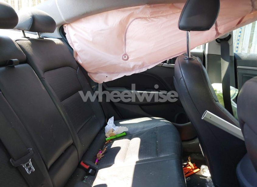 Photo 8 of 2017 Hyundai Elantra LIMITED (VIN KMHD84LF0HU227500)