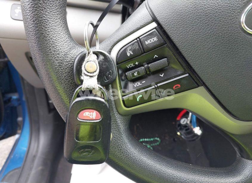 Photo 11 of 2018 Hyundai Elantra SEL (VIN KMHD84LF1JU677906)