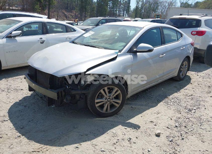 Photo 2 of 2017 Hyundai Elantra SE (VIN KMHD84LF2HU381027)
