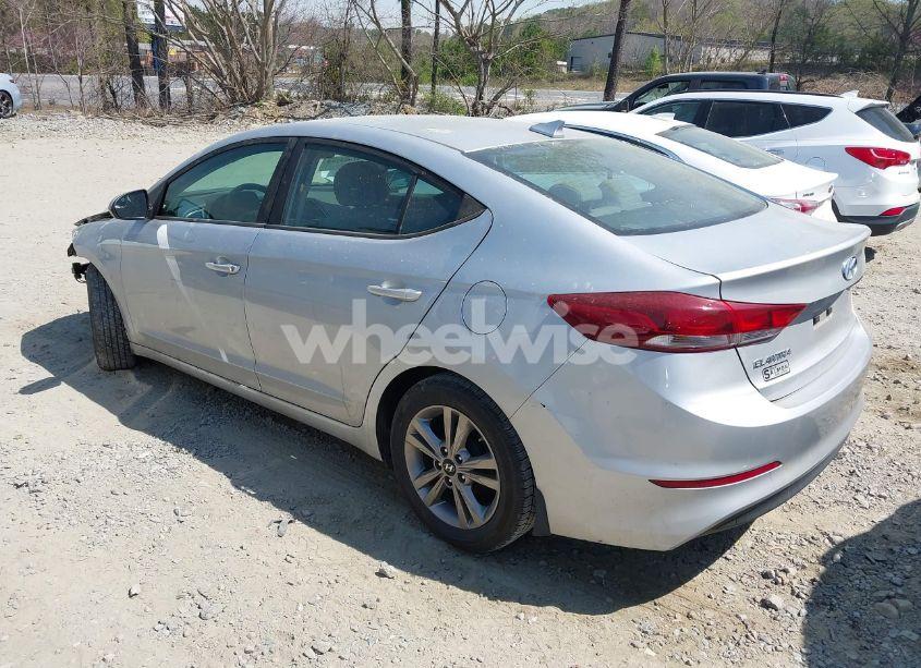 Photo 3 of 2017 Hyundai Elantra SE (VIN KMHD84LF2HU381027)