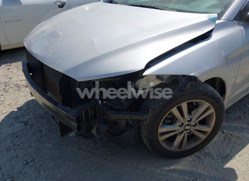 Photo 6 of 2017 Hyundai Elantra SE (VIN KMHD84LF2HU381027)