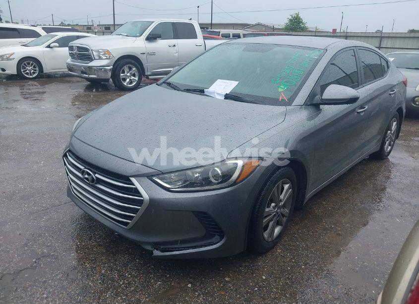 Photo 2 of 2017 Hyundai Elantra SE (VIN KMHD84LF2HU405181)