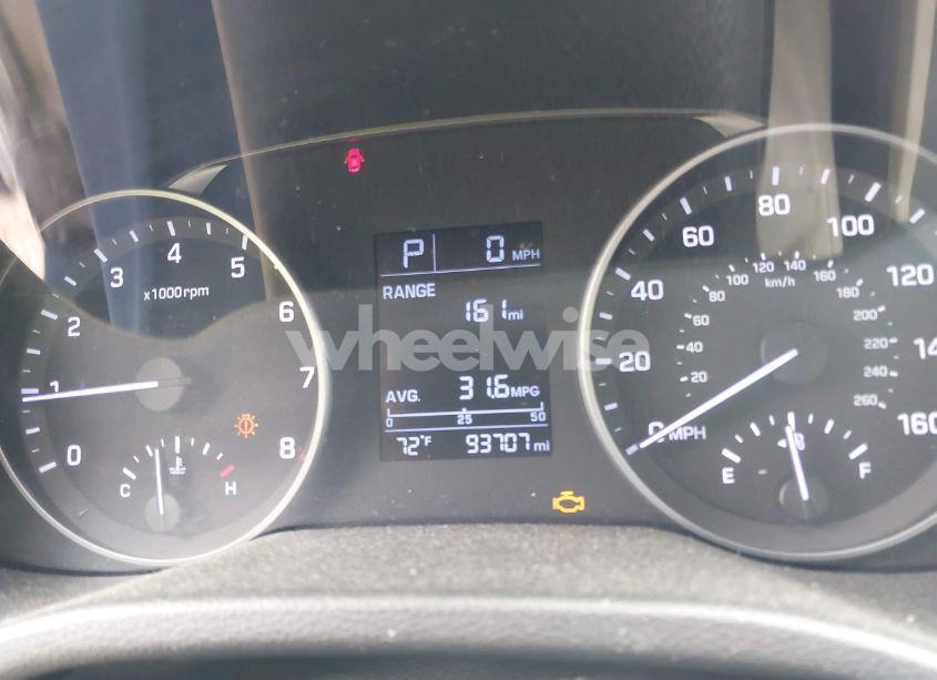 Photo 7 of 2017 Hyundai Elantra SE (VIN KMHD84LF2HU417539)