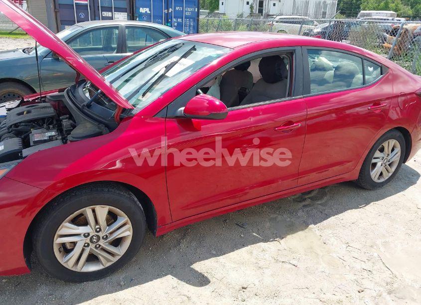 Photo 2 of 2019 Hyundai Elantra SEL (VIN KMHD84LF2KU842850)