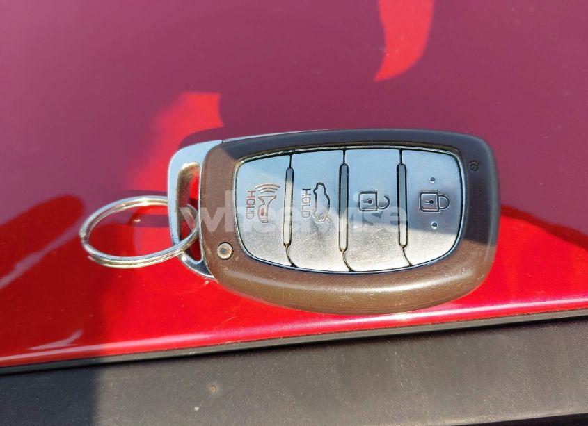 Photo 11 of 2017 Hyundai Elantra LIMITED (VIN KMHD84LF4HU118411)