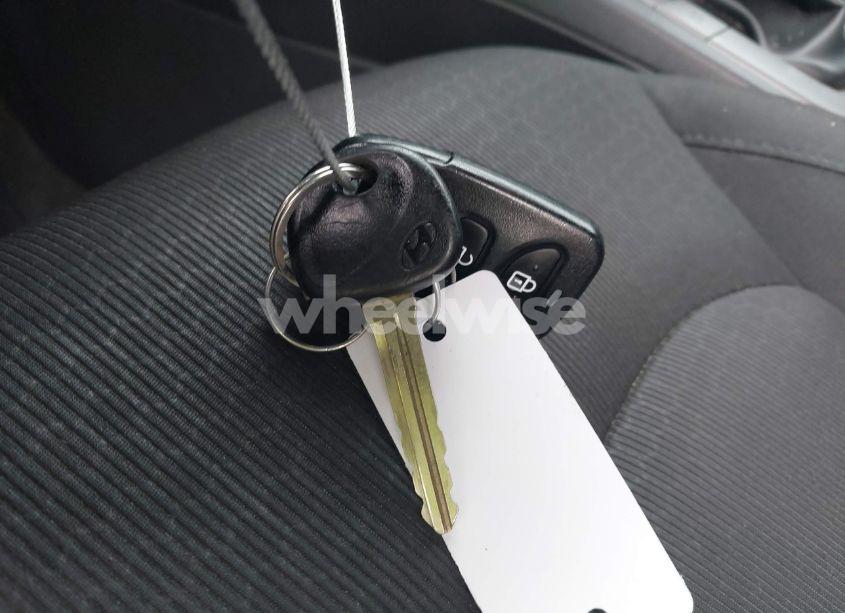 Photo 11 of 2018 Hyundai Elantra SEL (VIN KMHD84LF4JU477618)