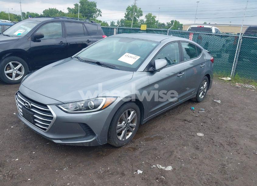 Photo 2 of 2018 Hyundai Elantra SEL (VIN KMHD84LF4JU477618)
