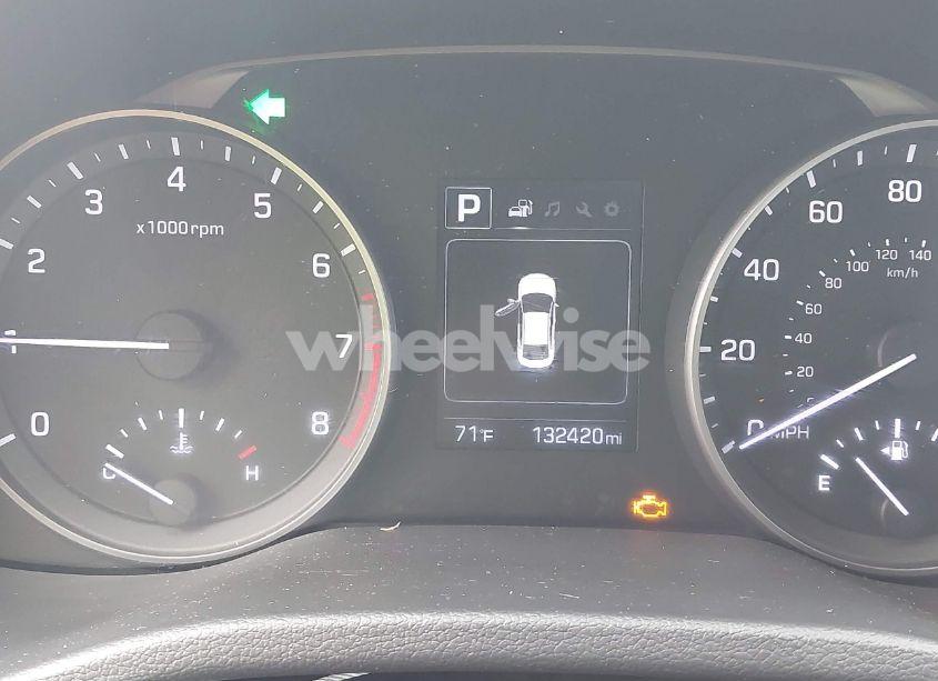 Photo 7 of 2018 Hyundai Elantra SEL (VIN KMHD84LF4JU477618)