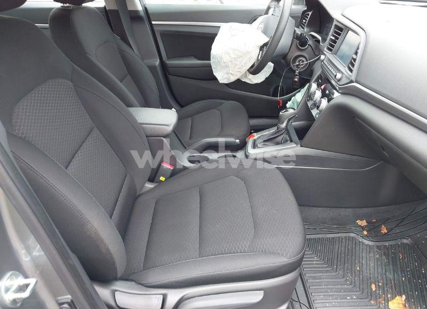 Photo 5 of 2019 Hyundai Elantra SEL (VIN KMHD84LF4KU780769)