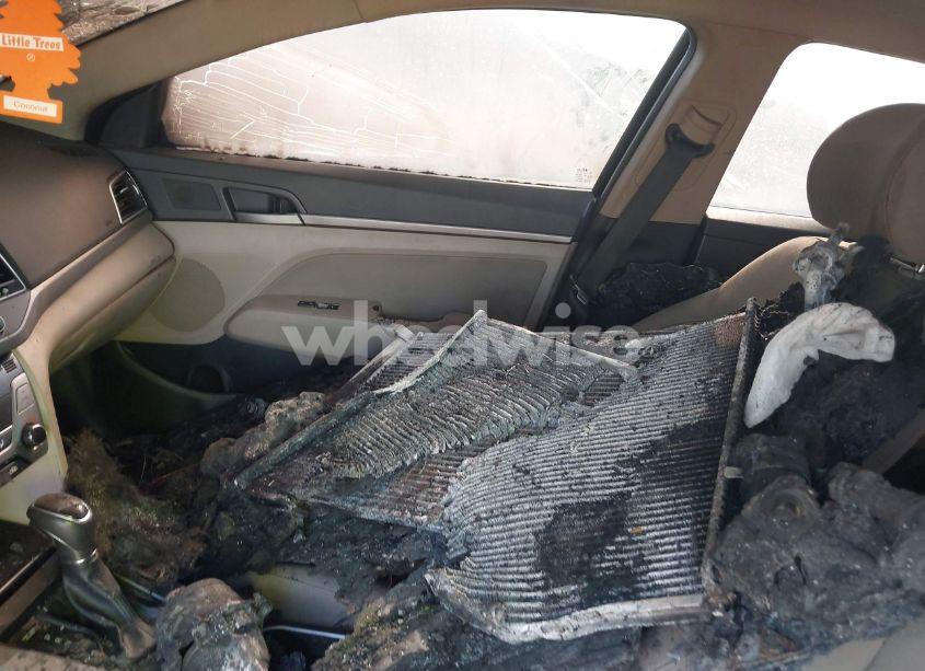 Photo 5 of 2017 Hyundai Elantra VALUE EDITION (VIN KMHD84LF5HU237195)