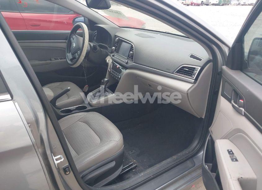 Photo 5 of 2017 Hyundai Elantra LIMITED (VIN KMHD84LF5HU291337)