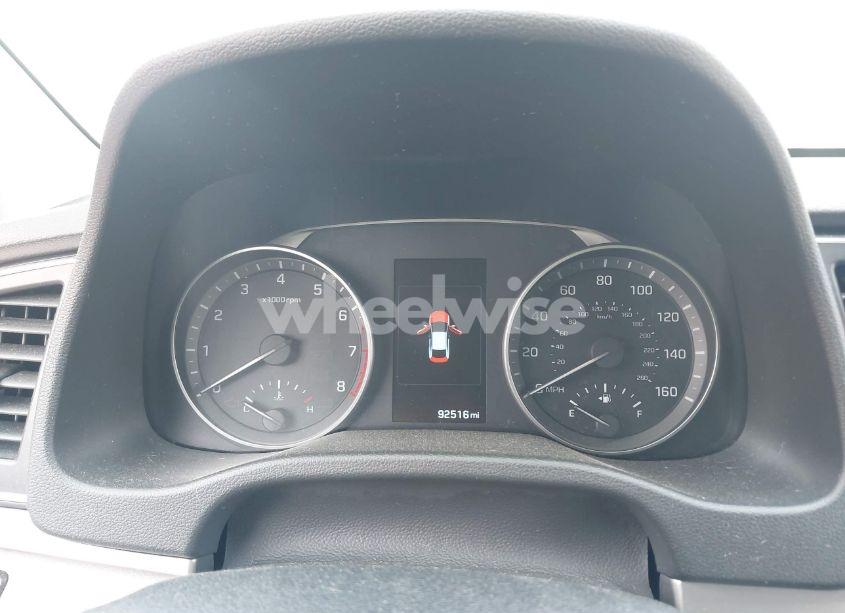 Photo 7 of 2017 Hyundai Elantra LIMITED (VIN KMHD84LF5HU291337)