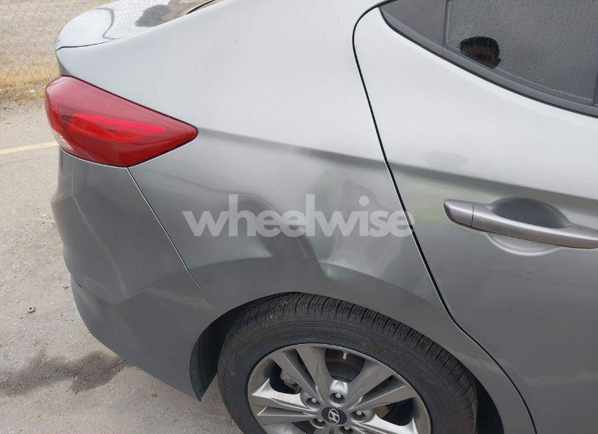 Photo 20 of 2018 Hyundai Elantra SEL (VIN KMHD84LF5JU534716)