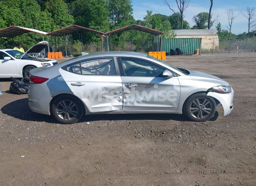 Photo 13 of 2017 Hyundai Elantra SE (VIN KMHD84LF6HU063864)