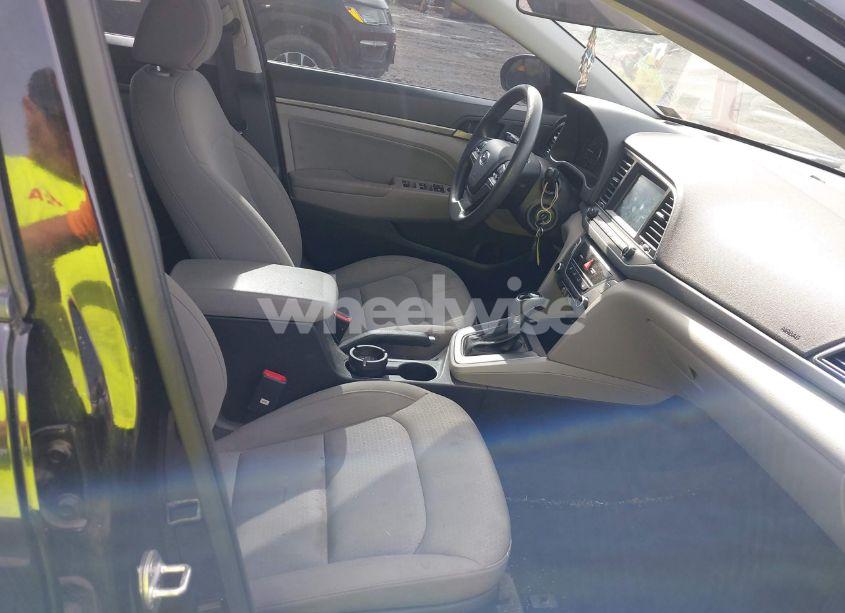 Photo 5 of 2018 Hyundai Elantra SEL (VIN KMHD84LF6JU475448)