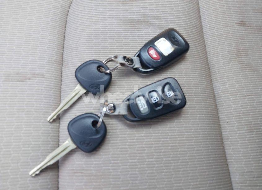 Photo 11 of 2017 Hyundai Elantra SE (VIN KMHD84LF7HU076817)