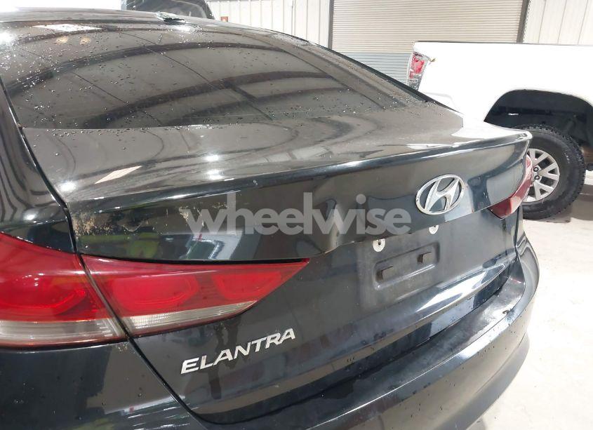 Photo 6 of 2017 Hyundai Elantra SE (VIN KMHD84LF8HU228023)