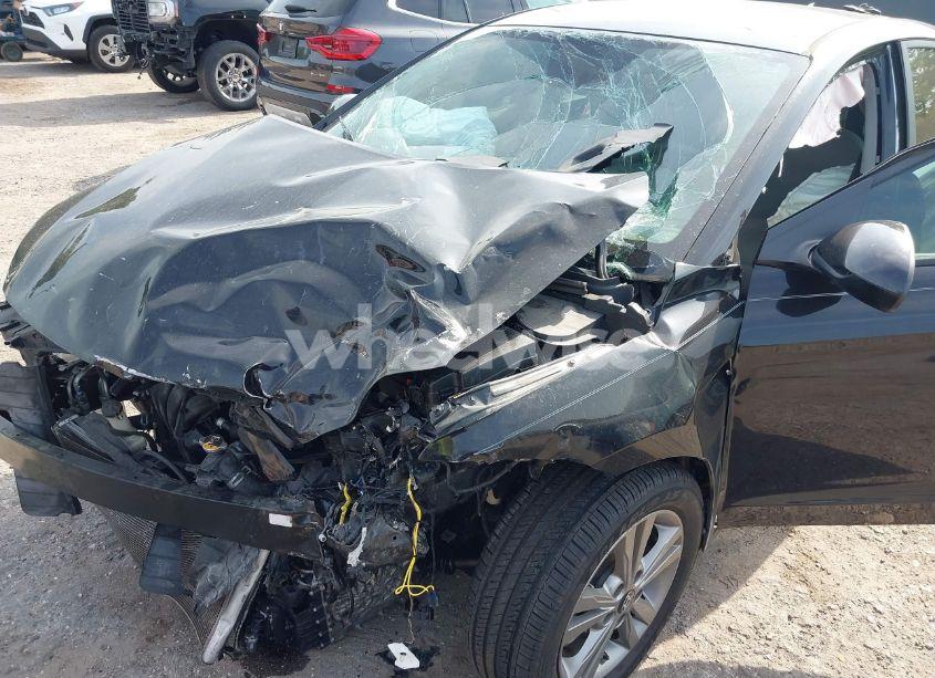 Photo 6 of 2017 Hyundai Elantra SE (VIN KMHD84LF8HU412782)