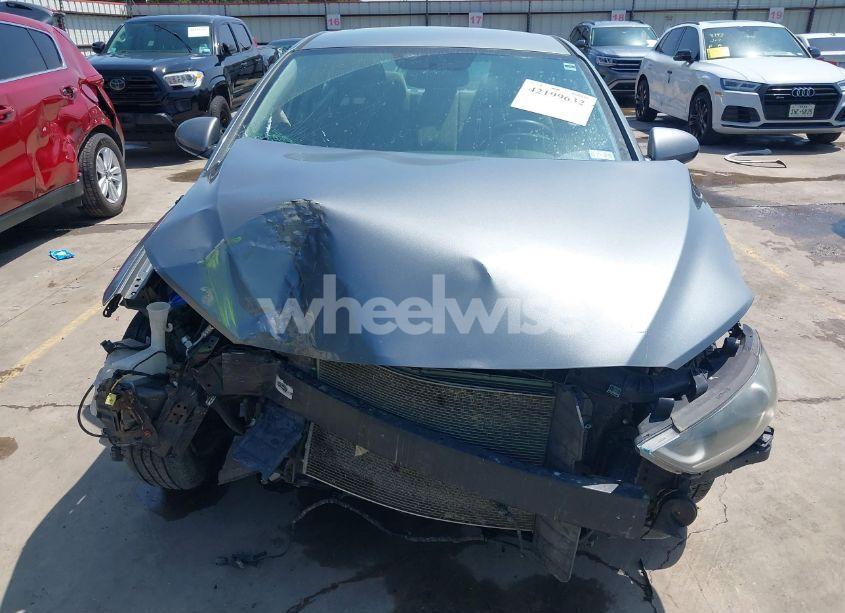 Photo 12 of 2018 Hyundai Elantra SEL (VIN KMHD84LF8JU574465)