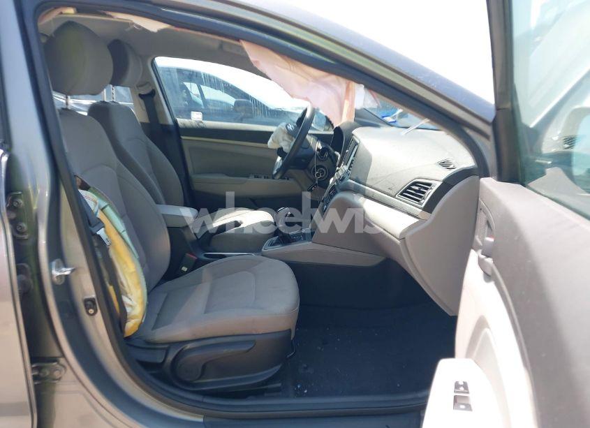 Photo 5 of 2018 Hyundai Elantra SEL (VIN KMHD84LF8JU574465)