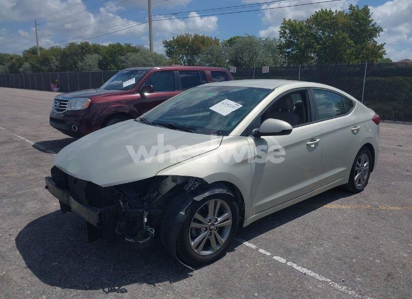 Photo 2 of 2017 Hyundai Elantra SE (VIN KMHD84LF9HU409213)