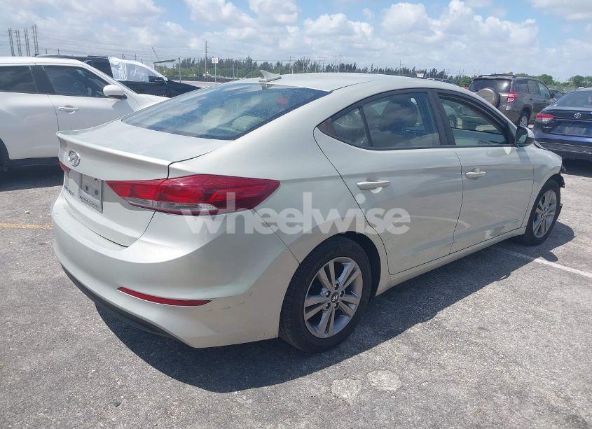 Photo 4 of 2017 Hyundai Elantra SE (VIN KMHD84LF9HU409213)
