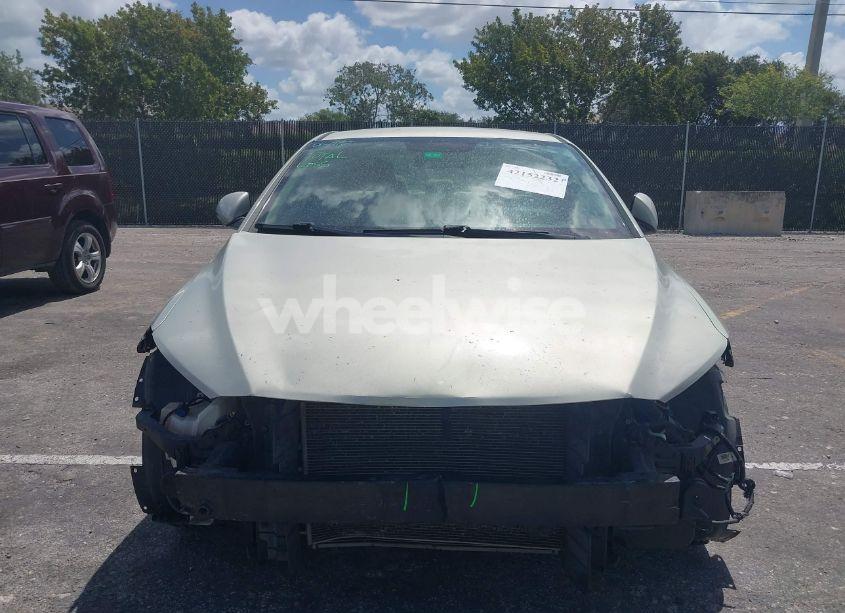 Photo 6 of 2017 Hyundai Elantra SE (VIN KMHD84LF9HU409213)