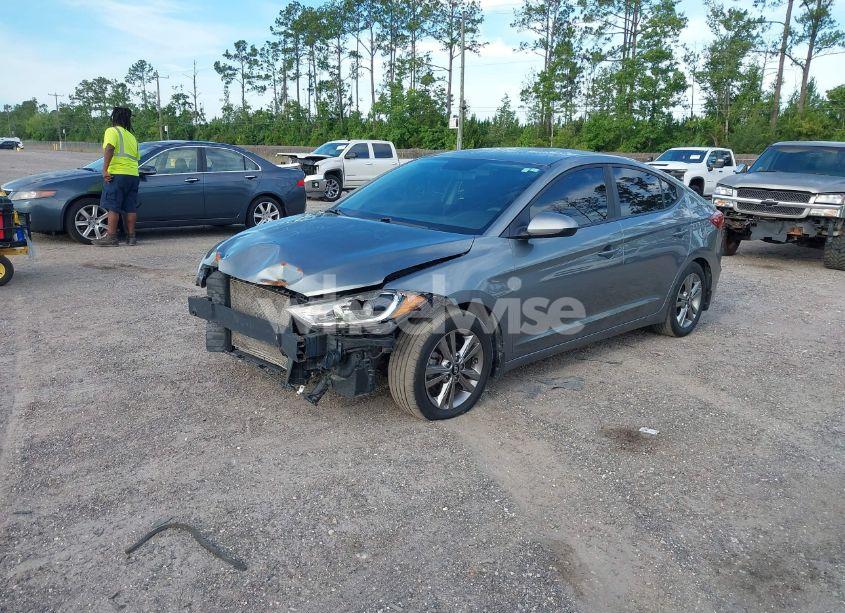 Photo 2 of 2018 Hyundai Elantra SEL (VIN KMHD84LF9JU608719)