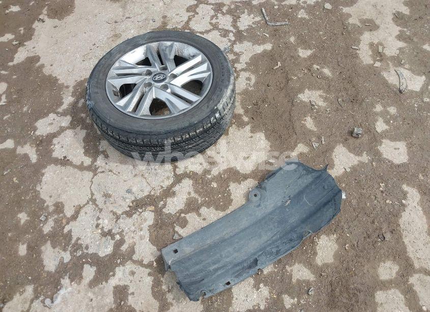 Photo 12 of 2019 Hyundai Elantra SEL (VIN KMHD84LF9KU737335)