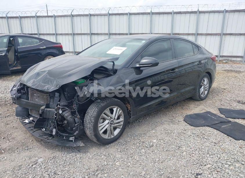 Photo 2 of 2020 Hyundai Elantra SEL (VIN KMHD84LF9LU041317)