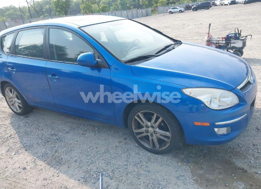 2009 Hyundai Elantra TOURING (VIN KMHDC86E29U038101) main photo