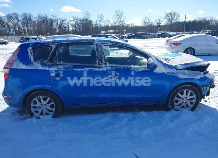 Photo 13 of 2009 Hyundai Elantra TOURING (VIN KMHDC86E39U042450)