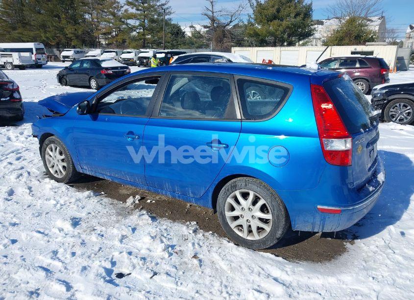 Photo 3 of 2009 Hyundai Elantra TOURING (VIN KMHDC86E39U042450)