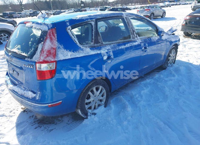 Photo 4 of 2009 Hyundai Elantra TOURING (VIN KMHDC86E39U042450)