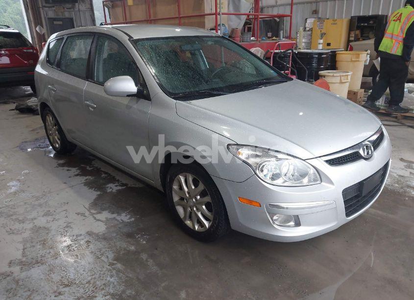 2009 Hyundai Elantra TOURING (VIN KMHDC86E59U041672) main photo
