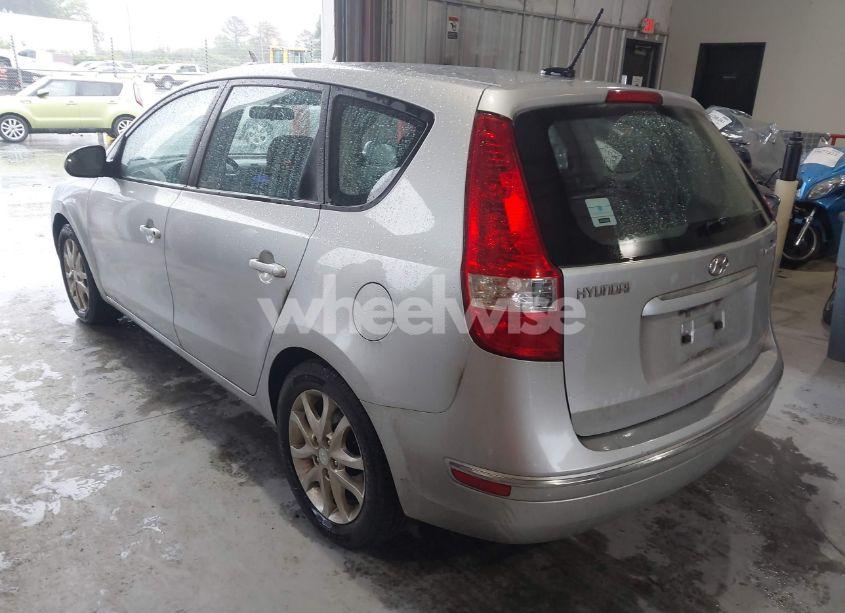 Photo 3 of 2009 Hyundai Elantra TOURING (VIN KMHDC86E59U041672)