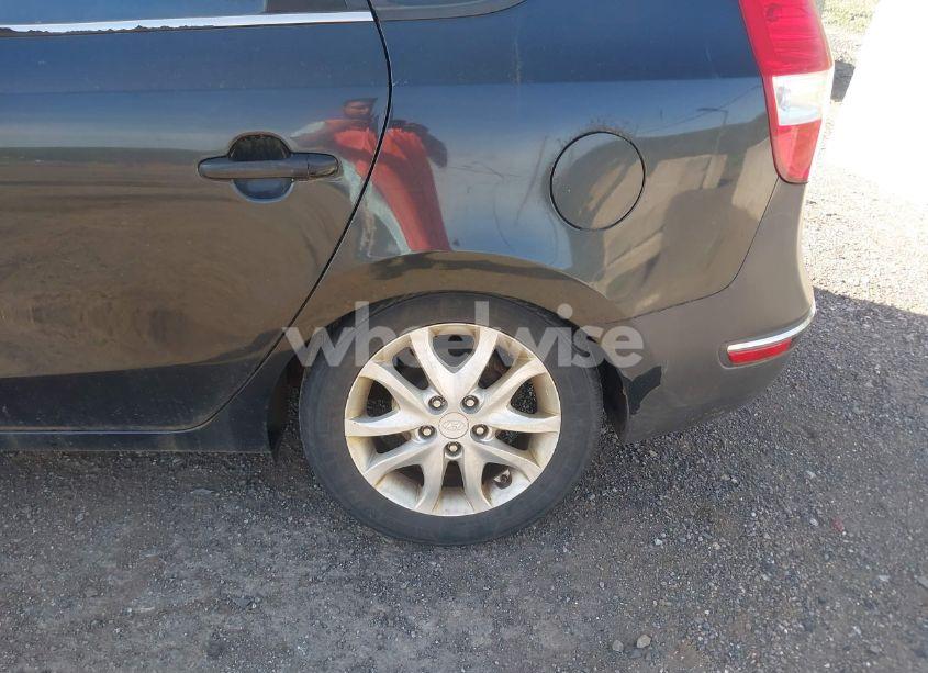 Photo 12 of 2009 Hyundai Elantra TOURING (VIN KMHDC86E89U039396)