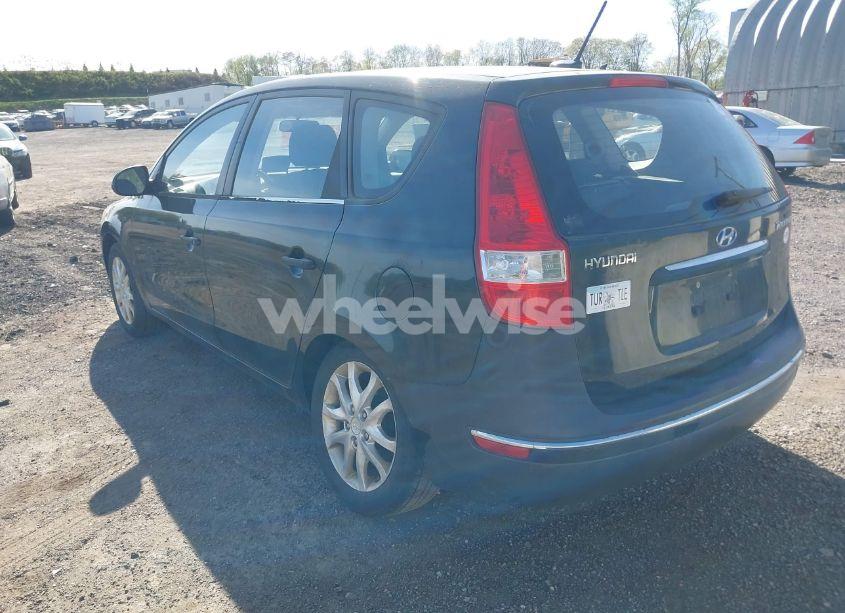 Photo 3 of 2009 Hyundai Elantra TOURING (VIN KMHDC86E89U039396)
