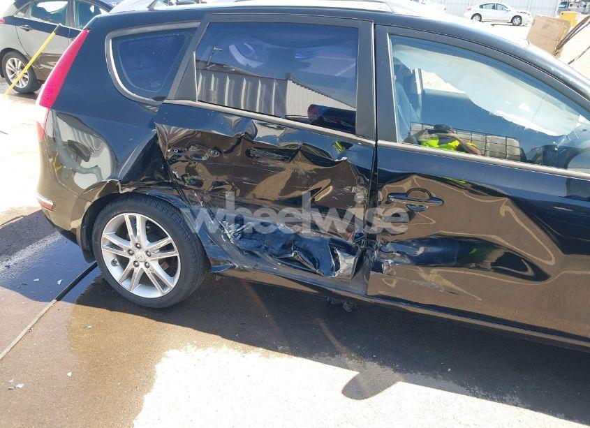 Photo 6 of 2011 Hyundai Elantra TOURING SE (VIN KMHDC8AEXBU121238)