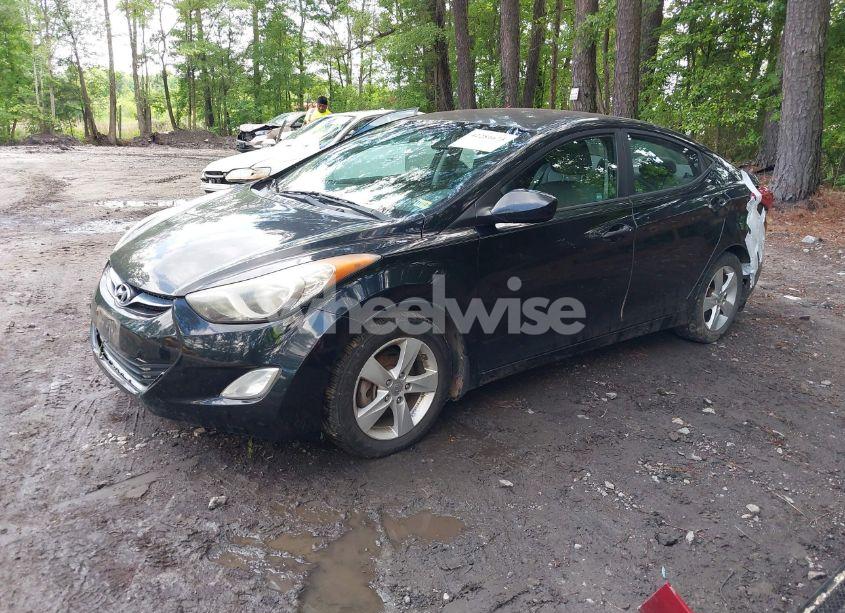 Photo 2 of 2013 Hyundai Elantra GLS (VIN KMHDH4AE0DU545363)