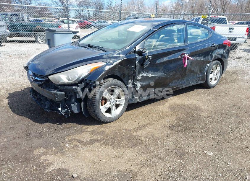 Photo 2 of 2013 Hyundai Elantra GLS (VIN KMHDH4AE0DU738550)